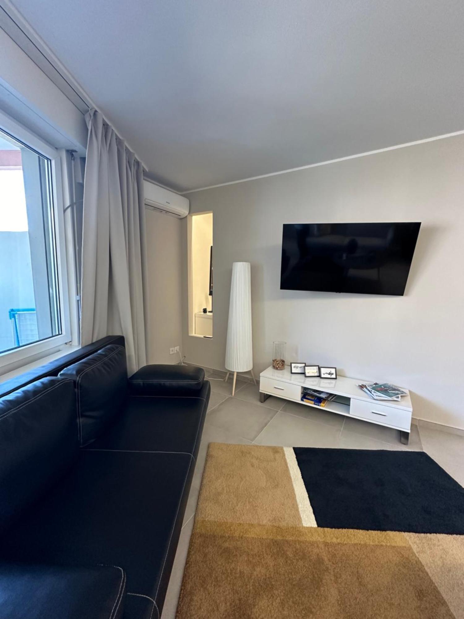 Bellavista Apartment بيسون المظهر الخارجي الصورة